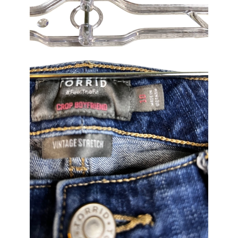 Torrid Vintage Stretch Crop Boyfriend Jeans Medium Wash Patch Pocket Size 10 - Picture 3 of 7